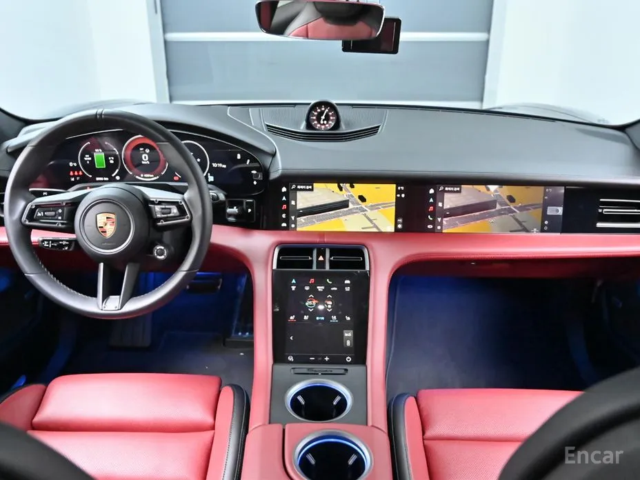 Фото 7 - Porsche Taycan