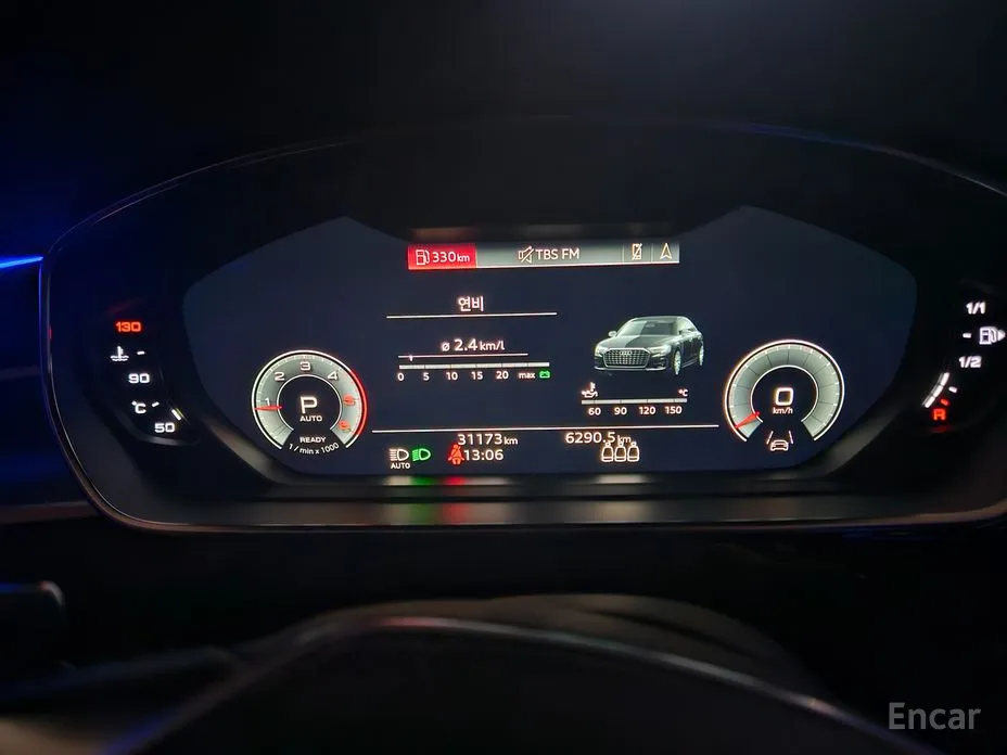 Фото 8 - Audi A8