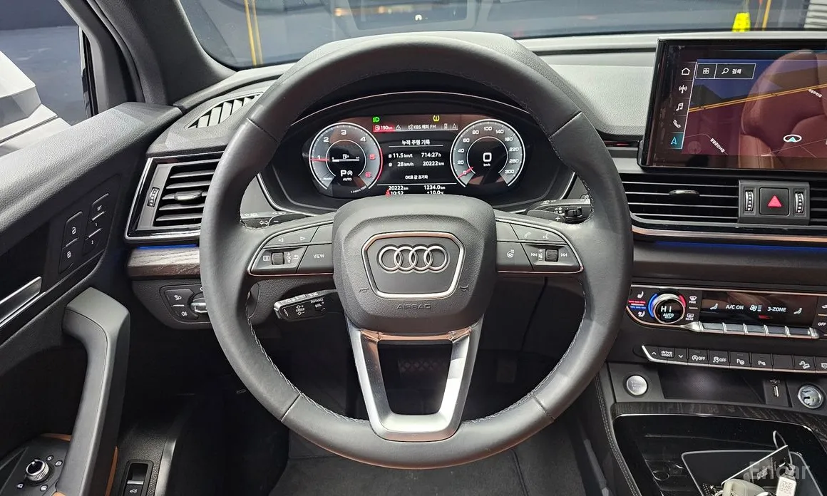 Фото 13 - Audi Q5