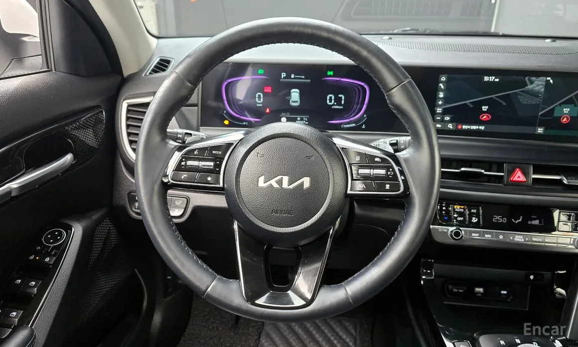 Фото 13 - Kia Seltos