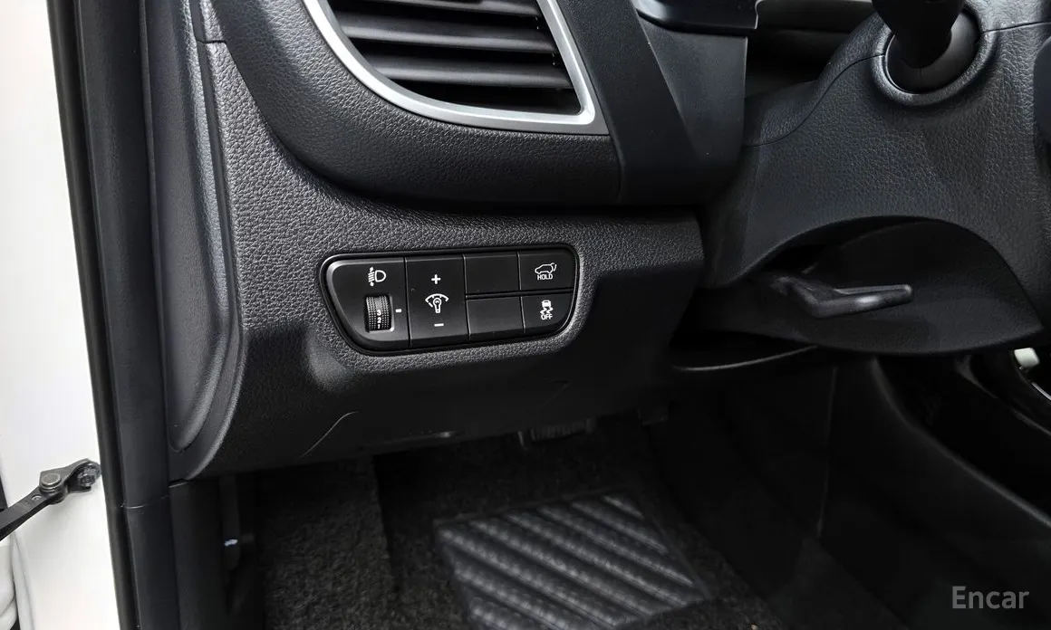 Фото 14 - Kia Seltos