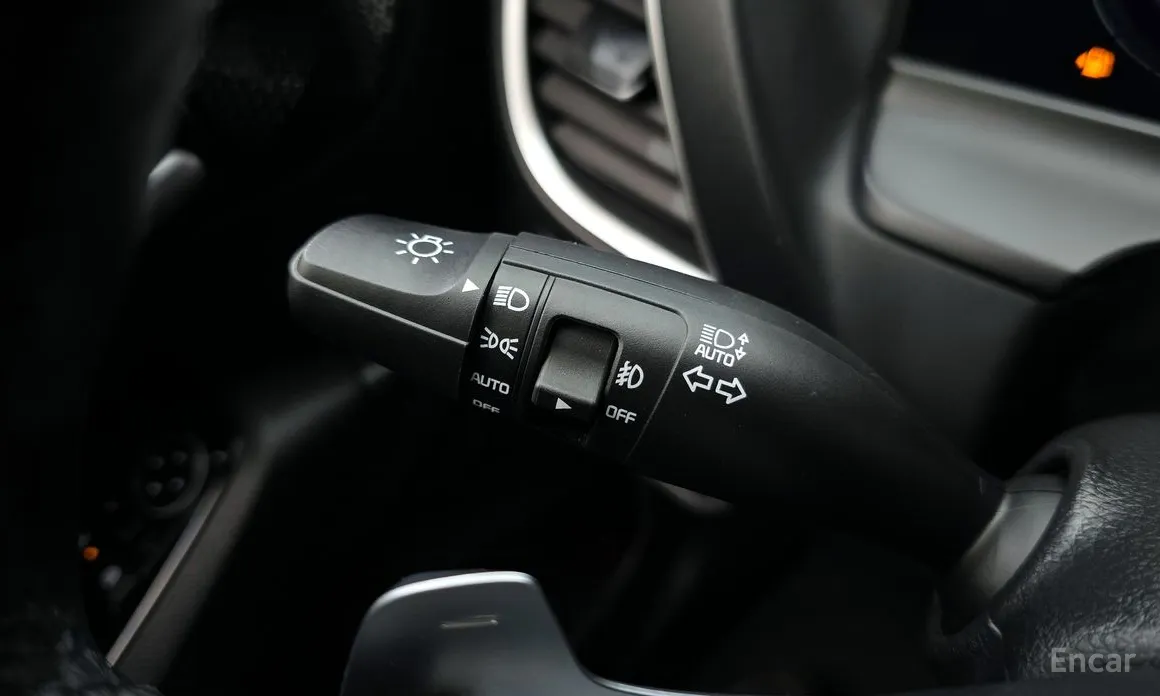 Фото 15 - Kia Seltos