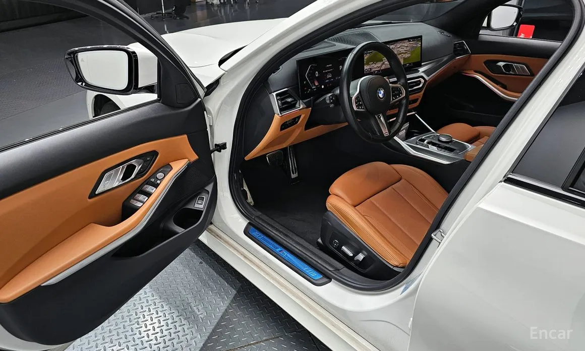 Photo 11 - BMW 3 Series