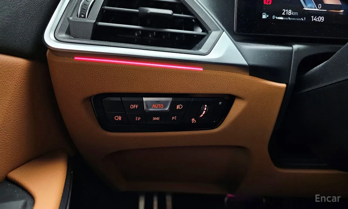 Photo 16 - BMW 3 Series