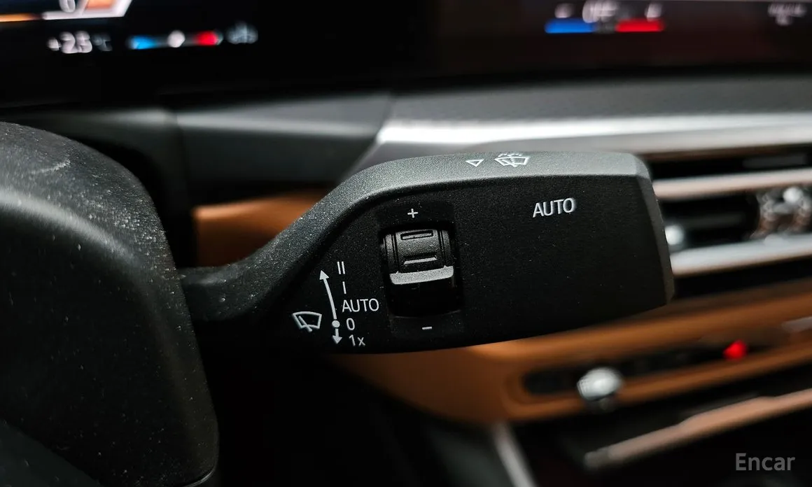 Photo 17 - BMW 3 Series