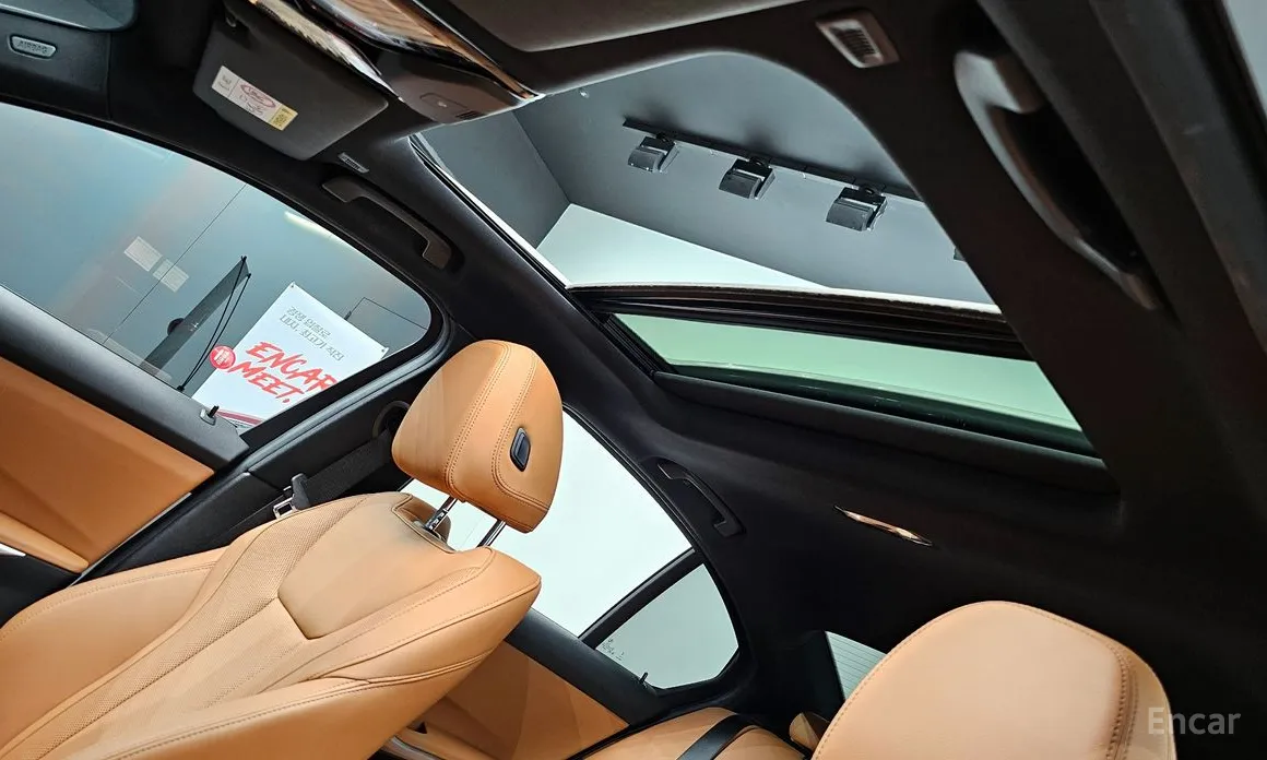 Photo 18 - BMW 3 Series