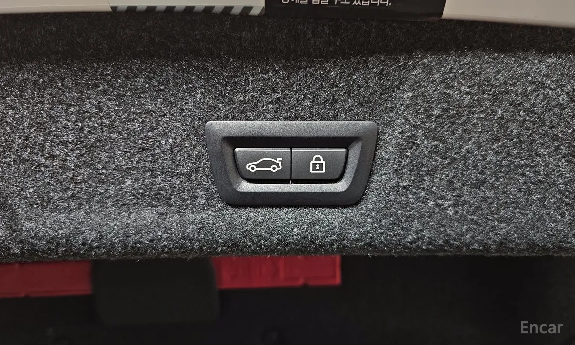 Photo 20 - BMW 3 Series