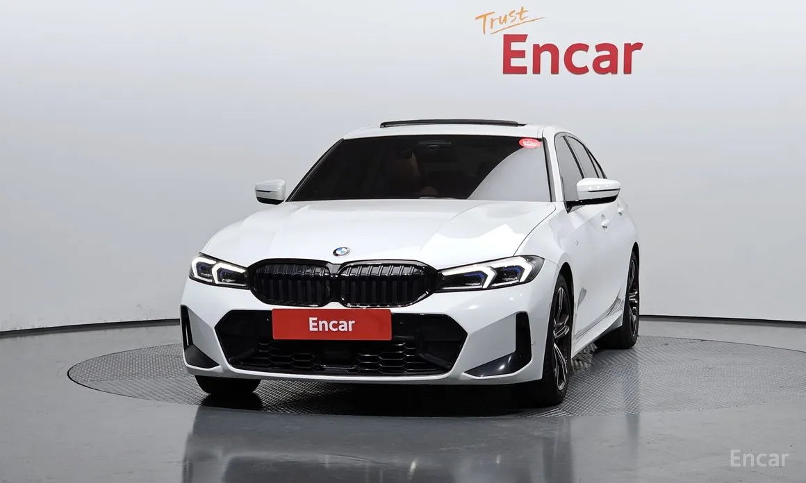 Photo 3 - BMW 3 Series