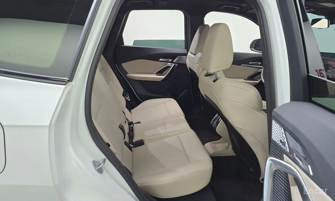 Фото 12 - BMW X1