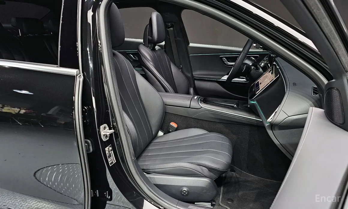 Фото 10 - Mercedes-Benz E-Class