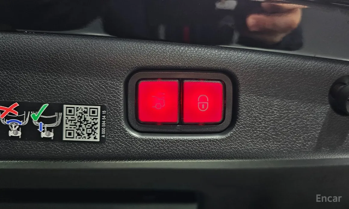 Фото 18 - Mercedes-Benz E-Class