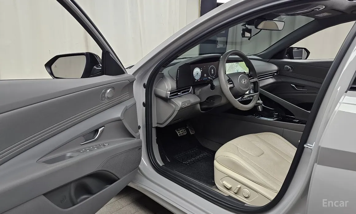 Фото 10 - Hyundai Avante