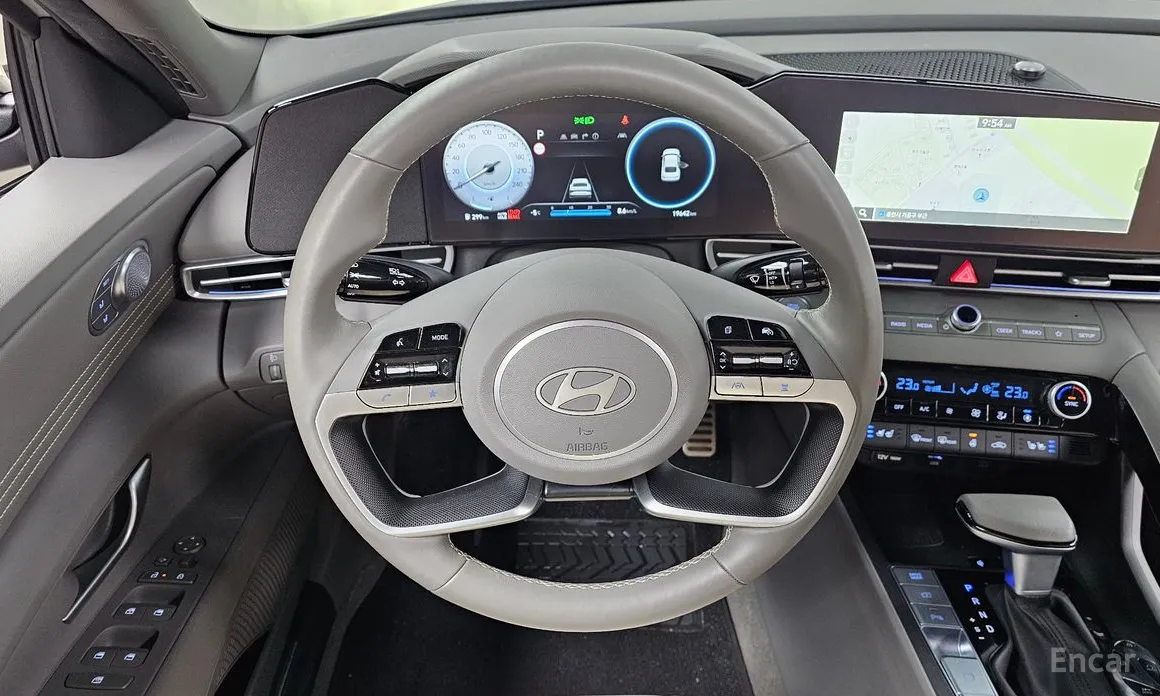 Фото 13 - Hyundai Avante