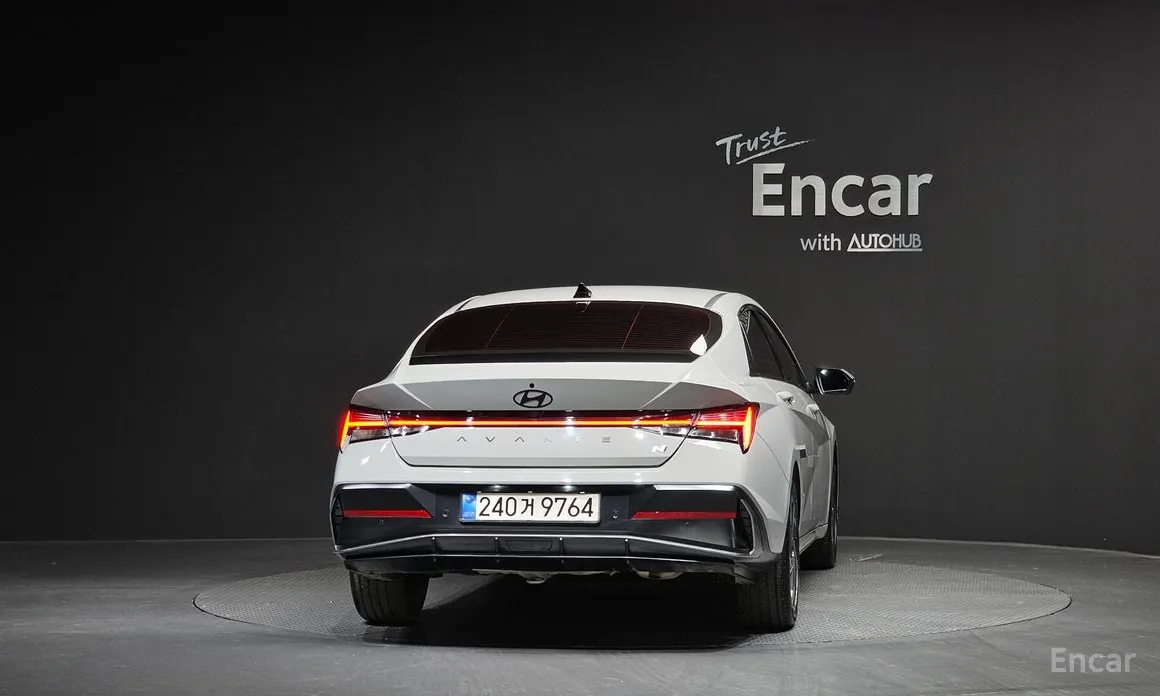 Фото 4 - Hyundai Avante