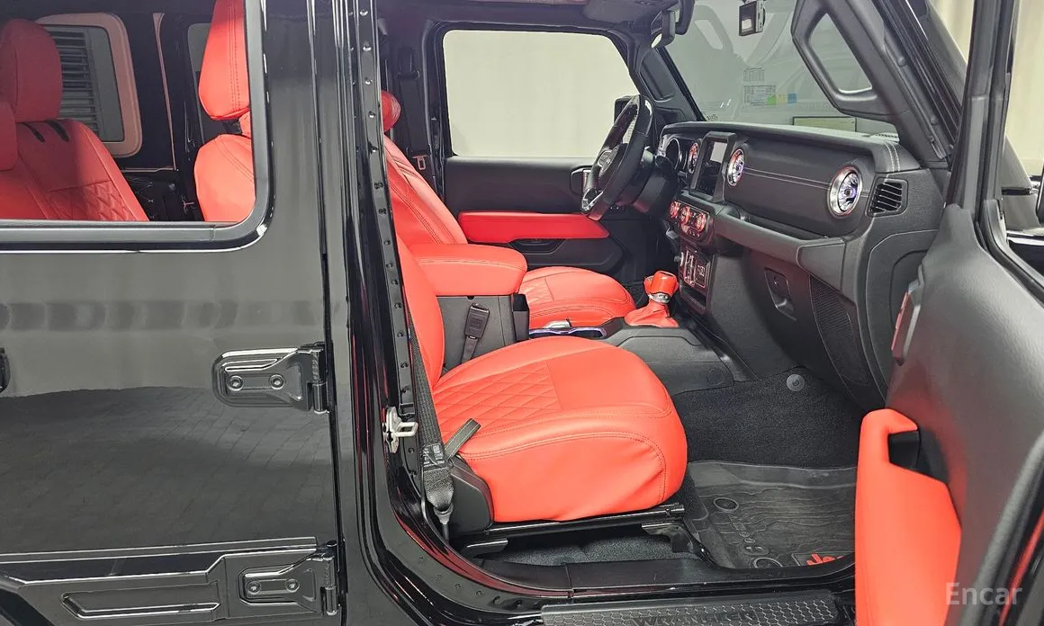 Фото 11 - Jeep Wrangler