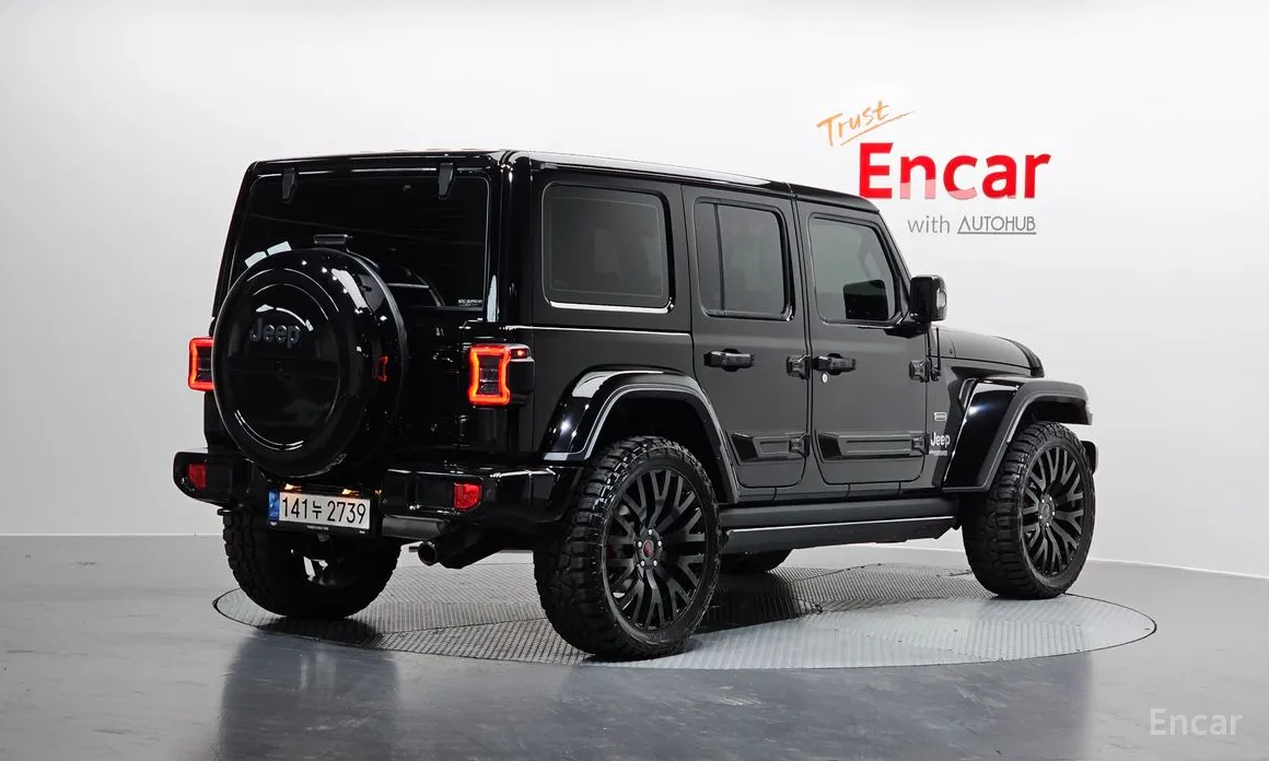 Фото 2 - Jeep Wrangler