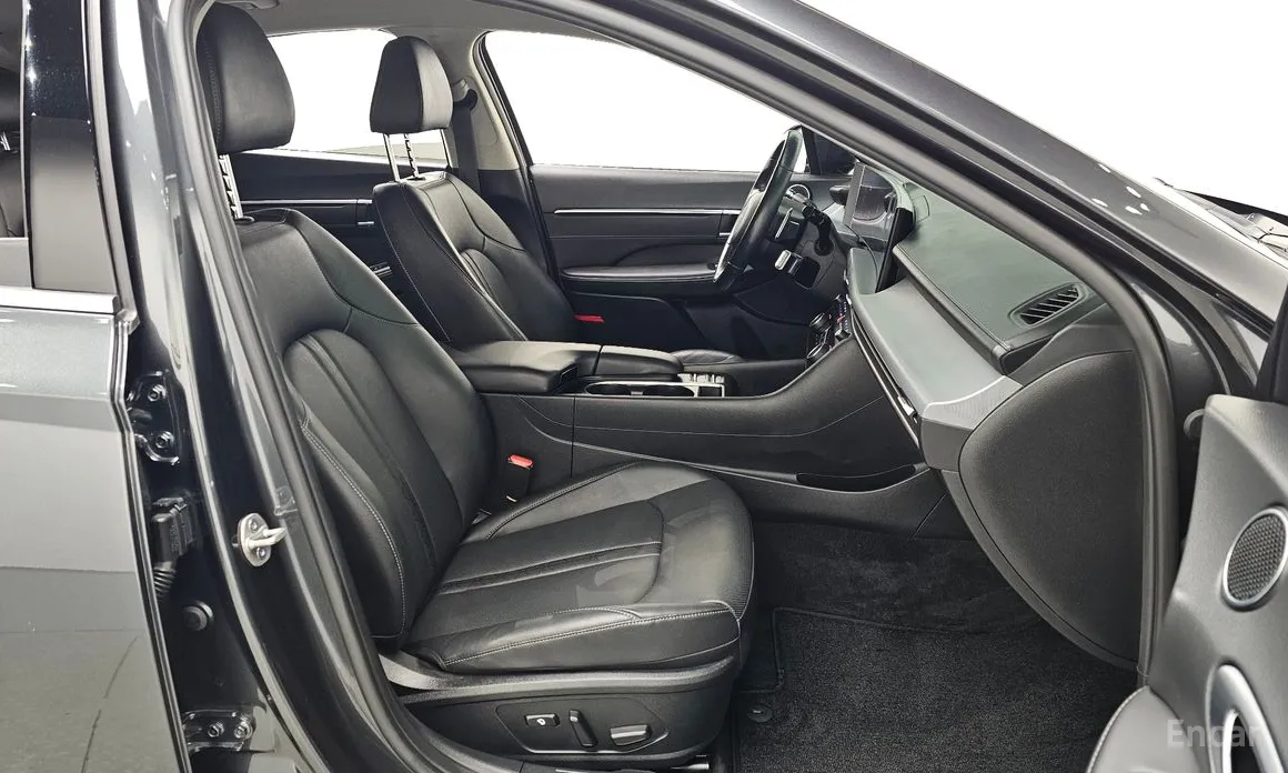 Фото 11 - Hyundai Sonata