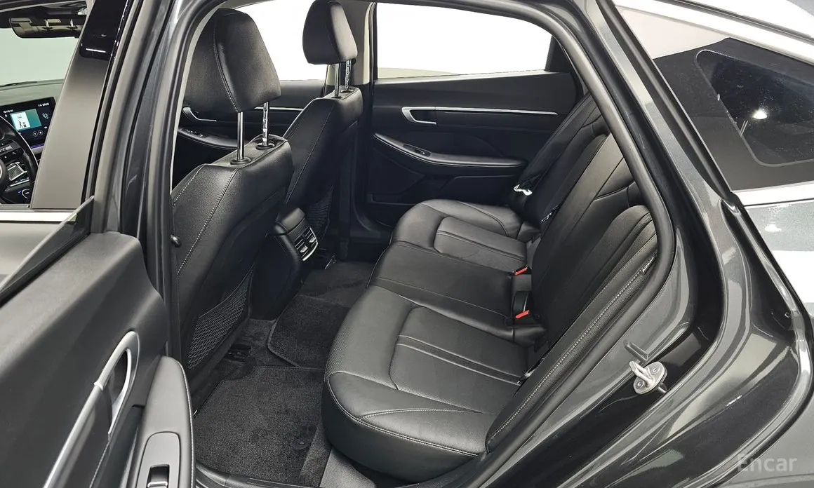 Фото 12 - Hyundai Sonata