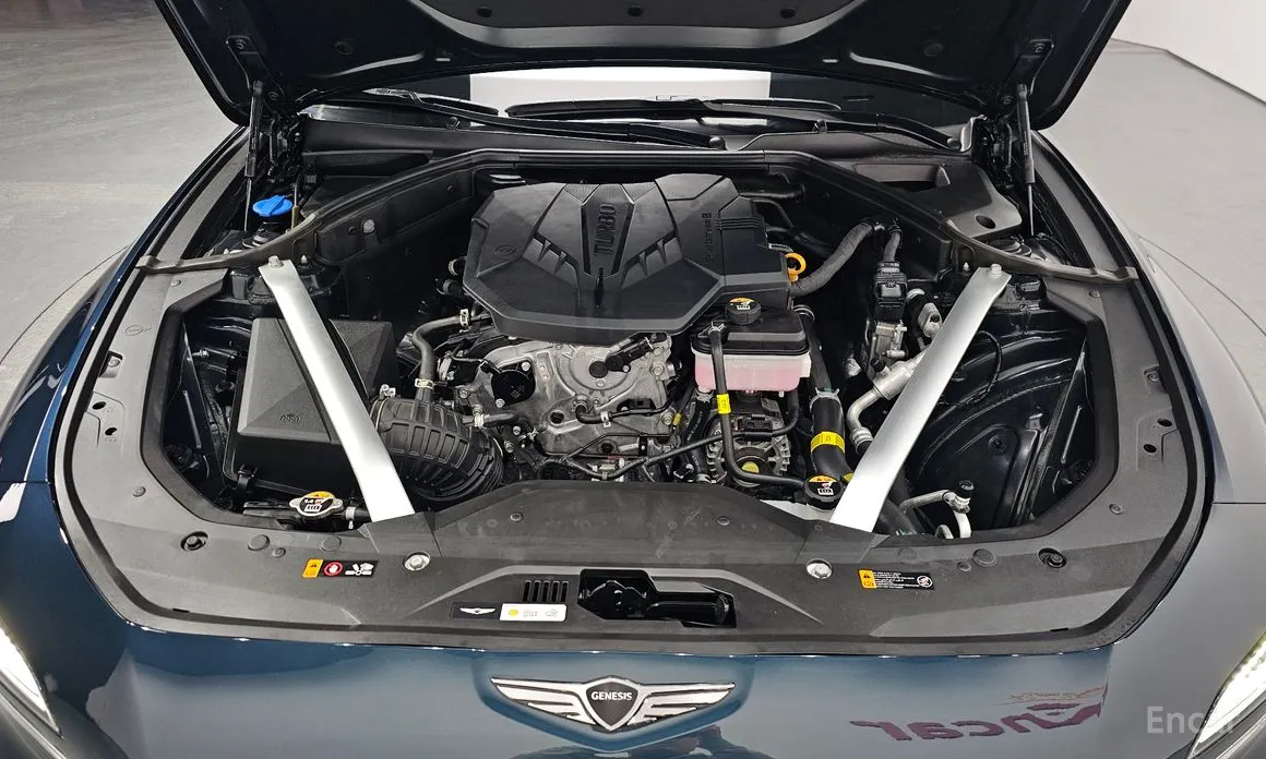 Фото 6 - Genesis G70