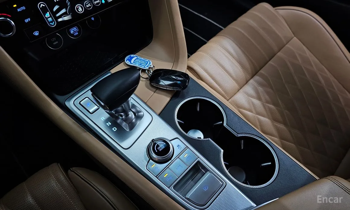 Фото 9 - Genesis G70