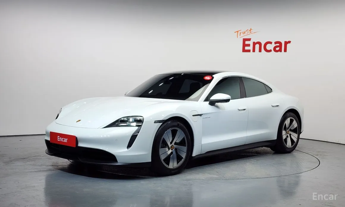 Фото 1 - Porsche Taycan