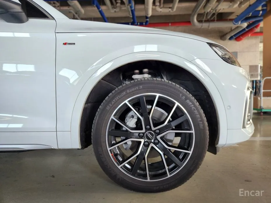 Фото 17 - Audi Q5