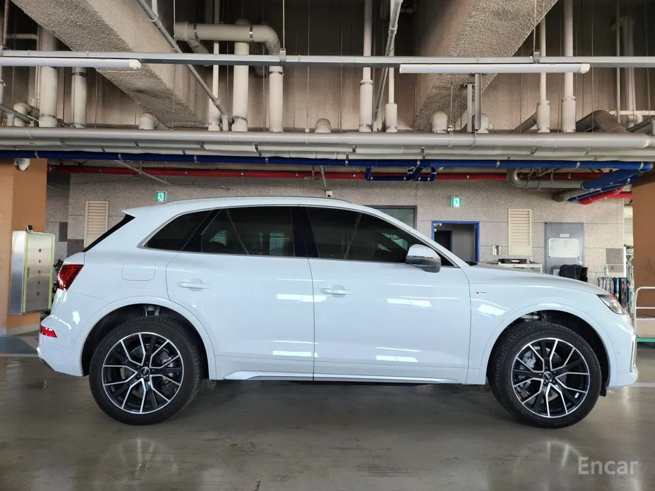 Фото 3 - Audi Q5