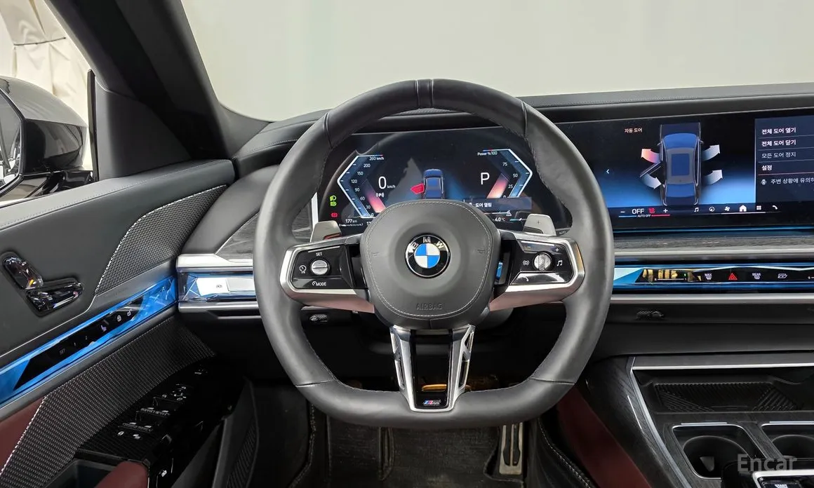 Фото 13 - BMW 7 Series