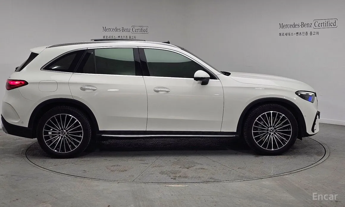 Фото 11 - Mercedes-Benz GLC-Class