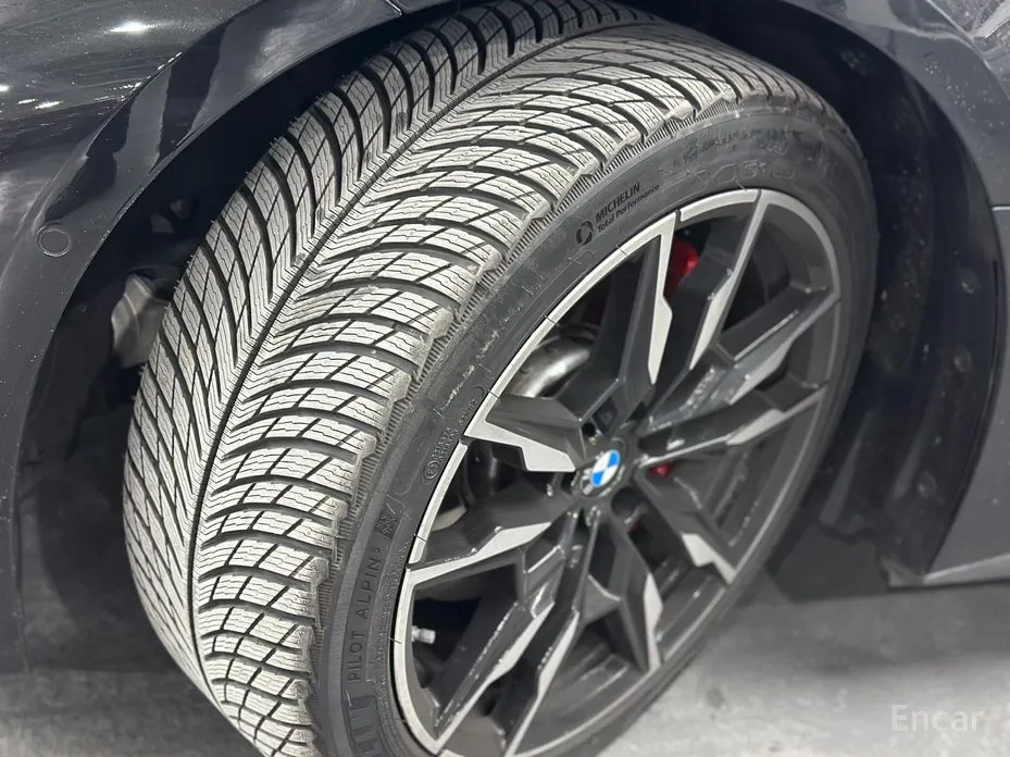 Фото 11 - BMW i4