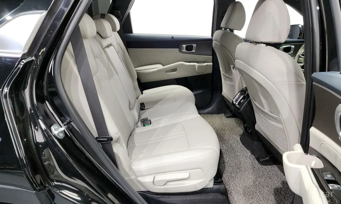 Фото 12 - Kia Sorento