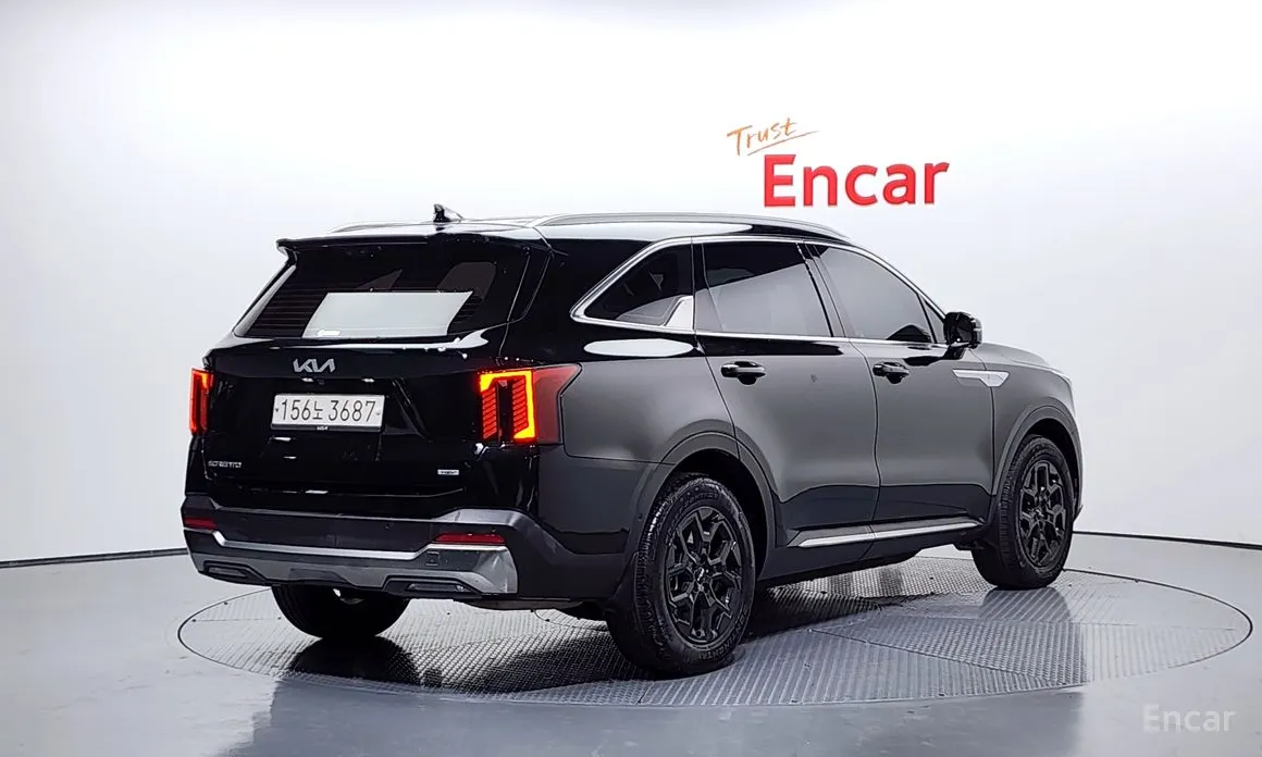 Фото 2 - Kia Sorento