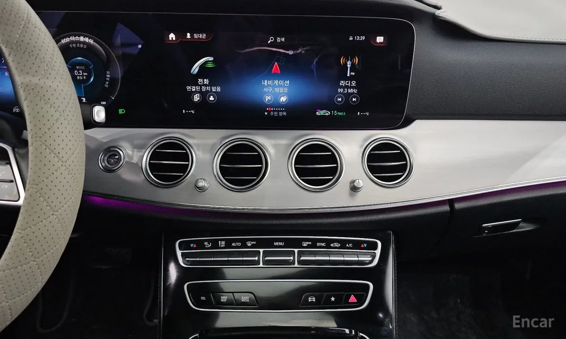 Фото 12 - Mercedes-Benz E-Class