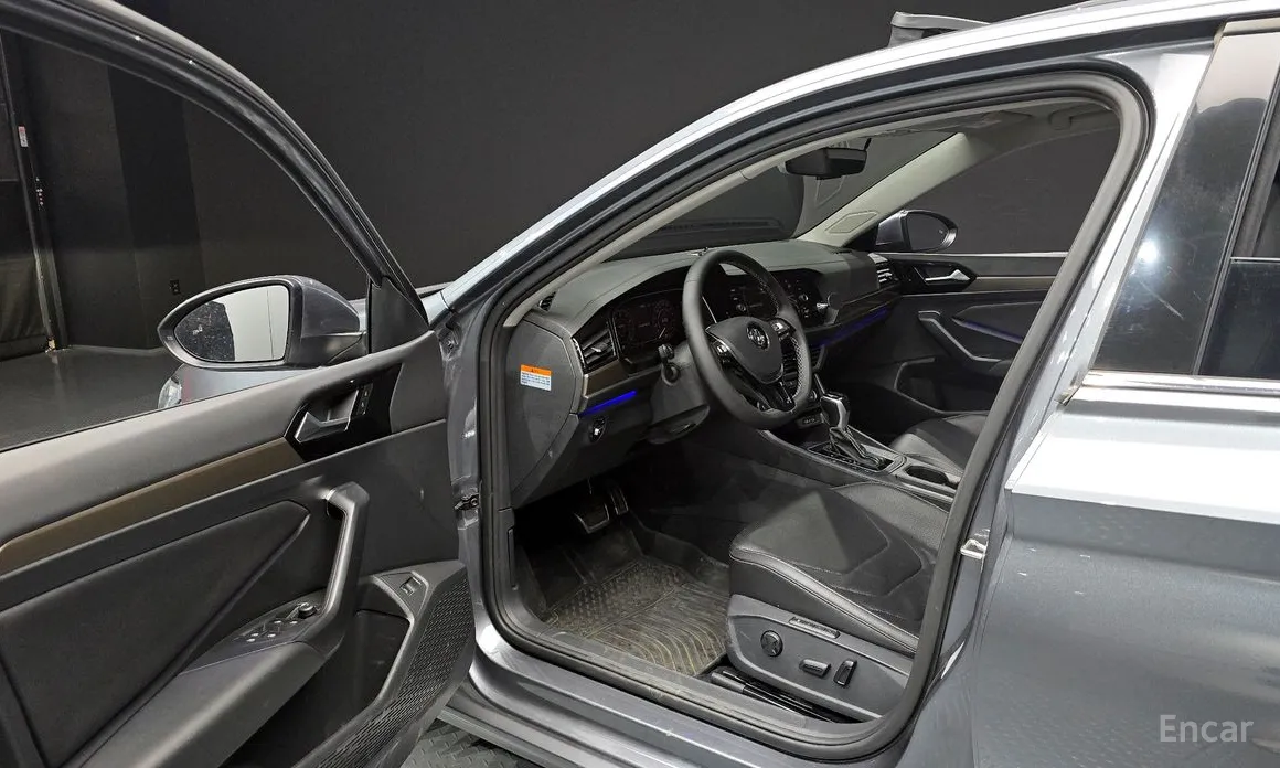 Фото 10 - Volkswagen Jetta