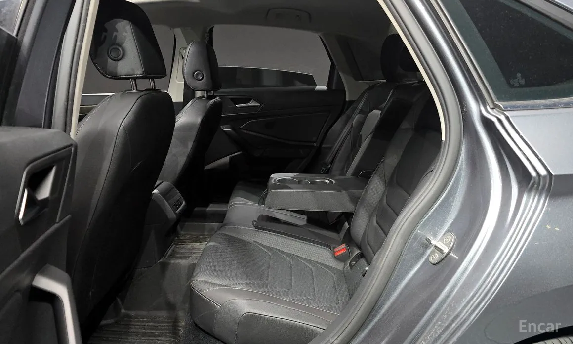 Фото 12 - Volkswagen Jetta