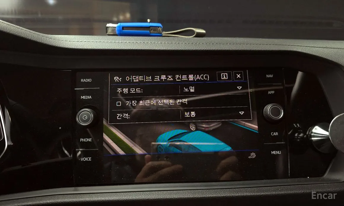 Фото 15 - Volkswagen Jetta