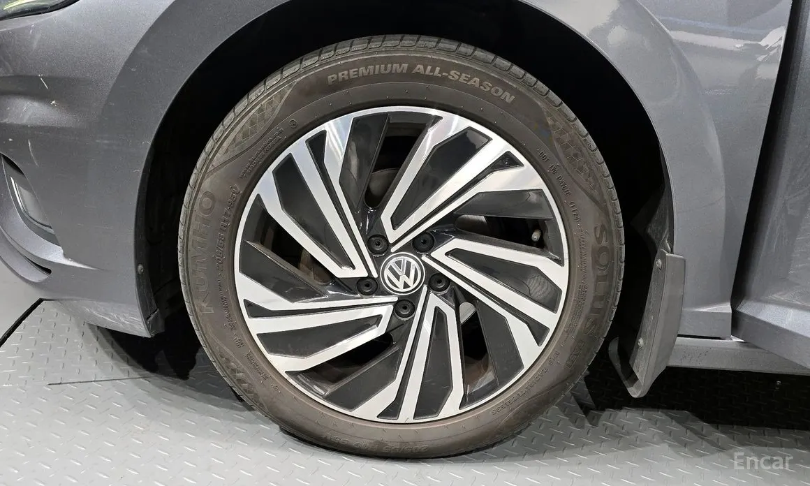 Фото 5 - Volkswagen Jetta