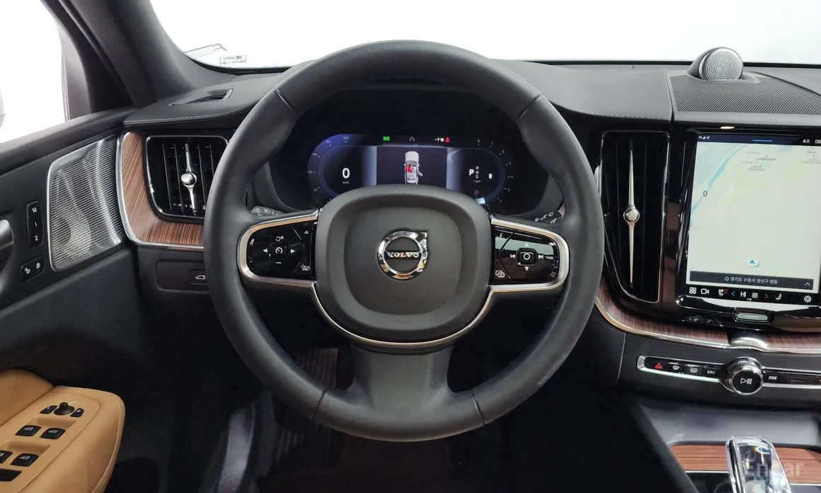 Фото 13 - Volvo XC60