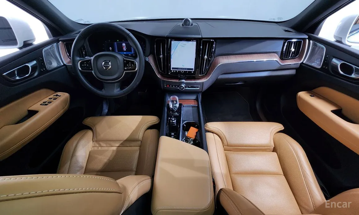 Фото 7 - Volvo XC60