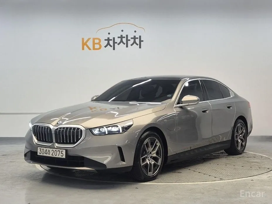 Фото 1 - BMW 5 Series