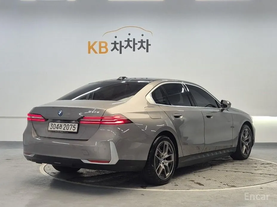 Фото 4 - BMW 5 Series