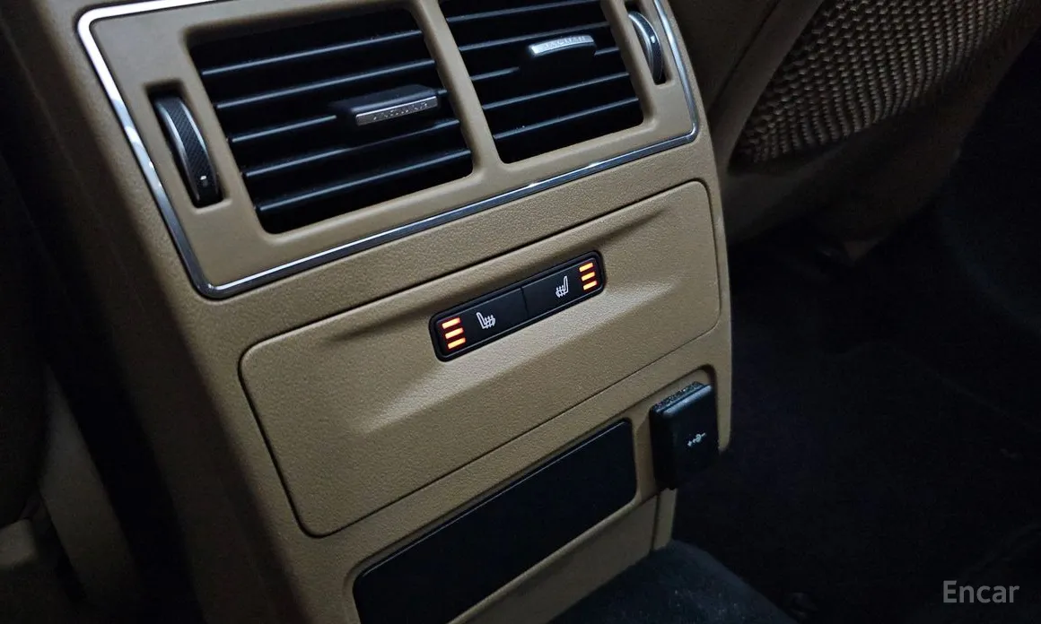 Фото 18 - Jaguar F-Pace