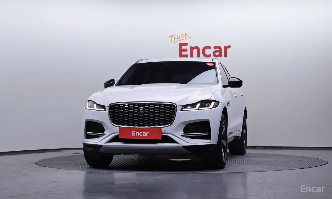 Фото 3 - Jaguar F-Pace