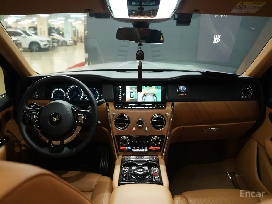 Фото 14 - Rolls-Royce Cullinan