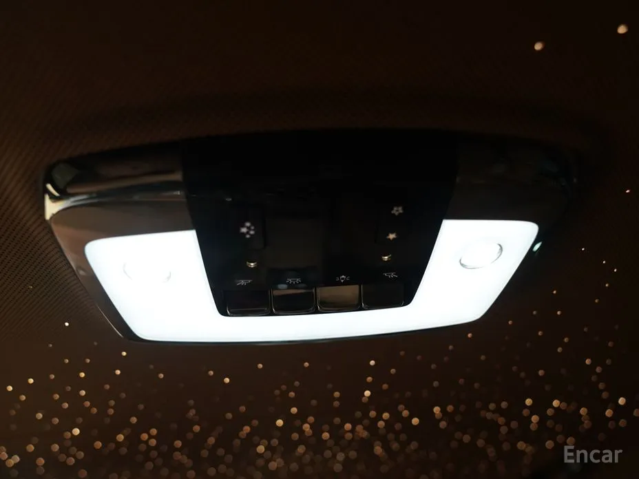 Фото 17 - Rolls-Royce Cullinan