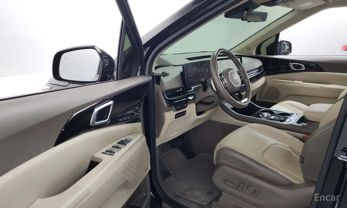 Фото 10 - Kia Carnival