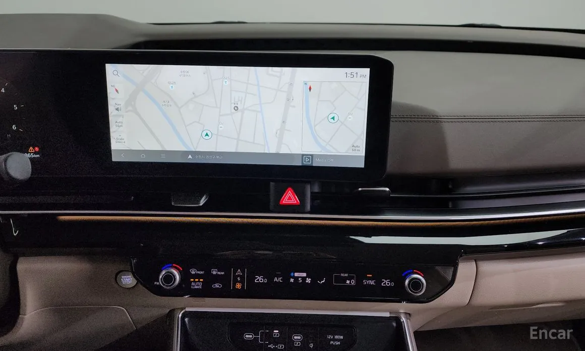 Фото 14 - Kia Carnival