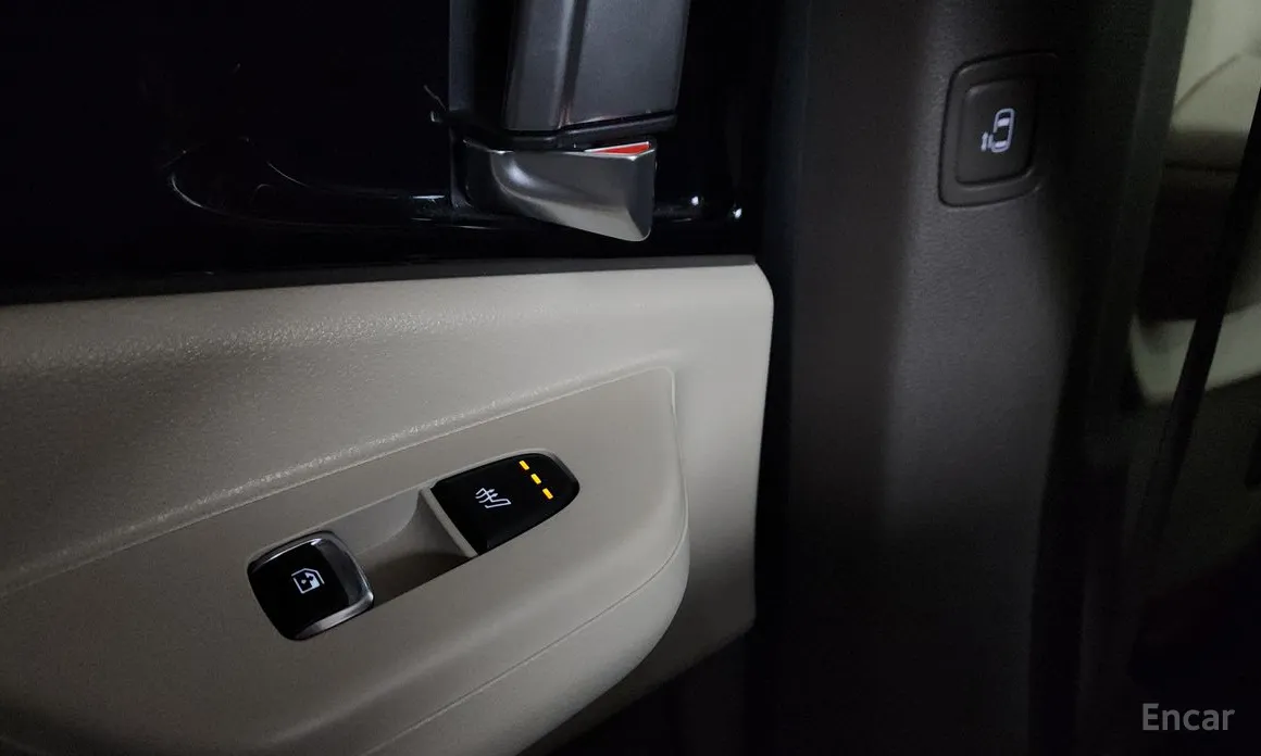 Фото 18 - Kia Carnival