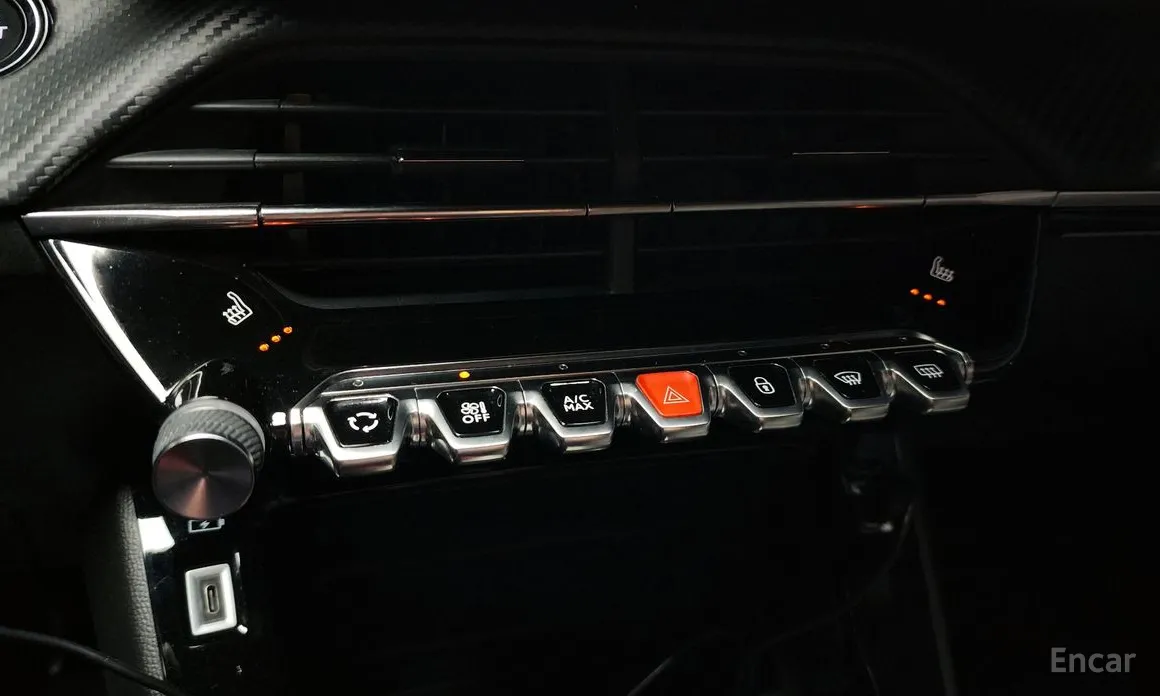 Фото 17 - Peugeot 2008