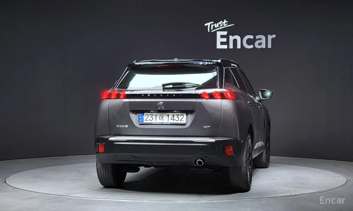 Фото 4 - Peugeot 2008